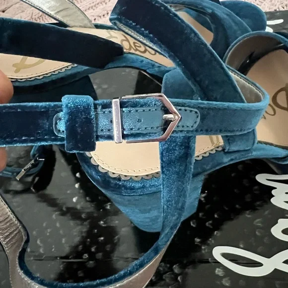 Sam Edelman Dark Blue Velvet Platform Heels - Picture 14 of 15